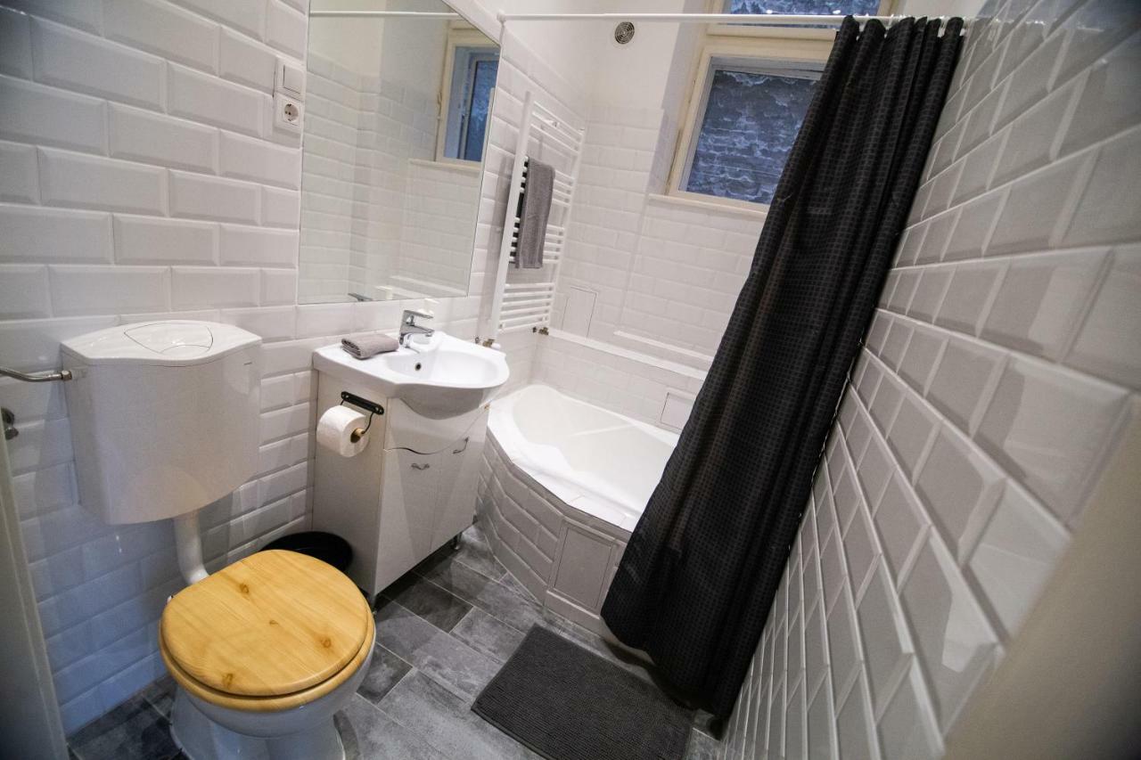 Cheerful And Cozy 2 Bedrooms 2 Bathrooms Apartment With Top Location Budapest Extérieur photo